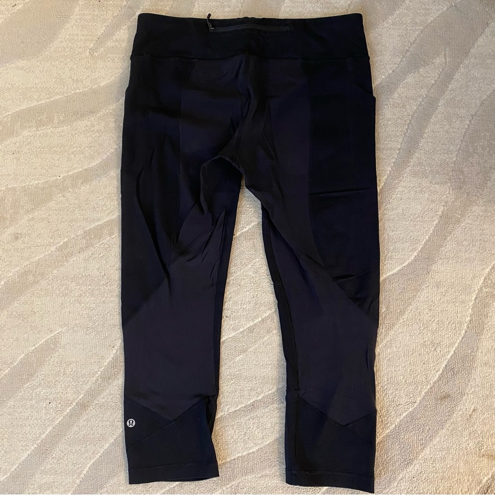 Lululemon pace rival crop Black Leggings 22” size 10